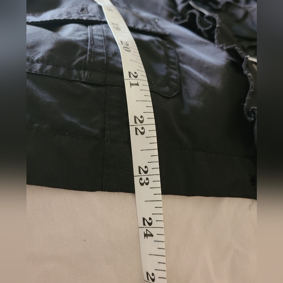 Black Ruffled Jacket With Stripped Long Sleeve - Picture 11 of 16